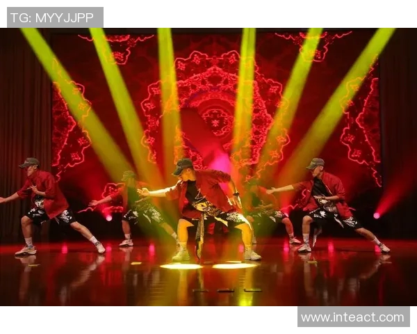 运动数据南京街舞队耐力训练揭秘舞动青春的坚持与热情